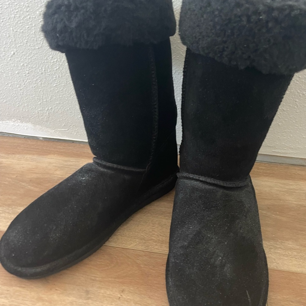 BearPaw Black Ankle Boots
